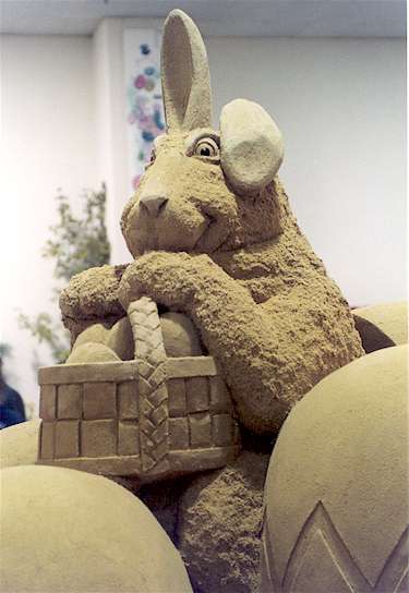 SCEaster.jpg (26165 bytes)